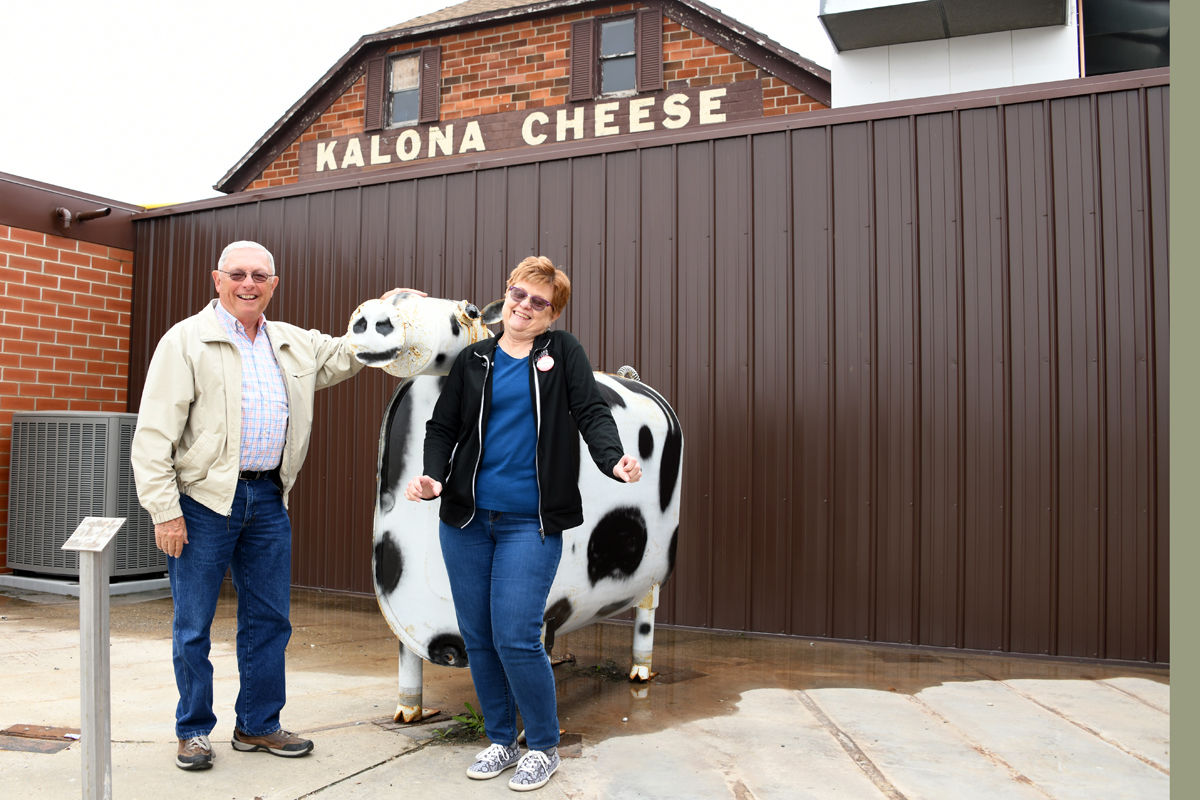 109 Don and Donna Regier at the Kalona Cheese Factory.JPG